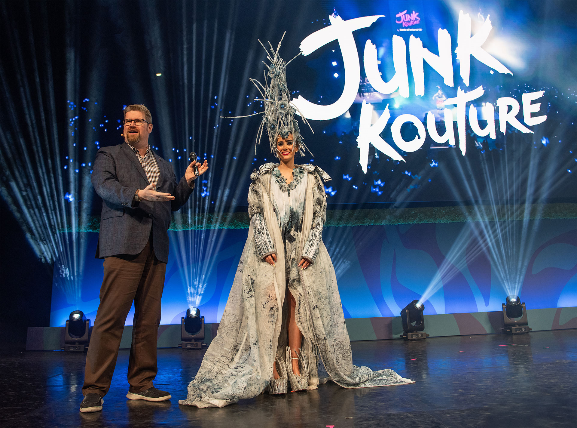 Hosting Junk Kouture